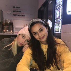 Meet your Posher, Sylvia